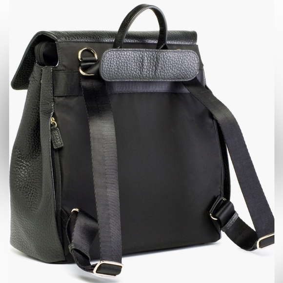 Storksak St James convertible leather Diaper Backpack - Picture 4 of 13